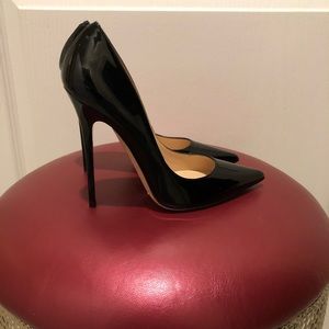 Brand NEW Black jimmy choo pumps never used!
